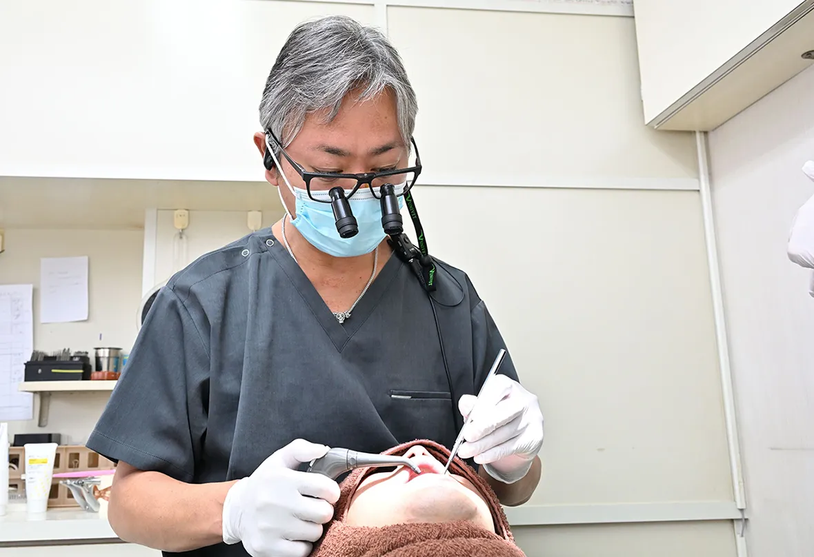 各分野のエキスパートとなる専門性の高い歯科医師が治療01